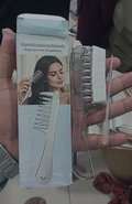 Transparent Hair Oil Applicator Comb – Refillable Scalp Massage Comb with Built-In Oil Reservoir